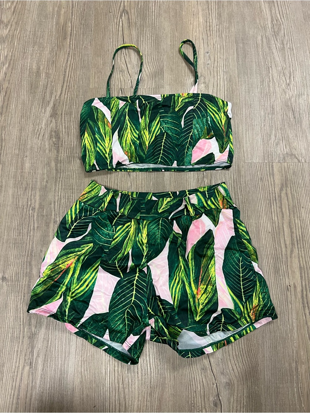 SHEIN Women’s 2 Piece Shorts Bathing Suit Set Greenery Size M